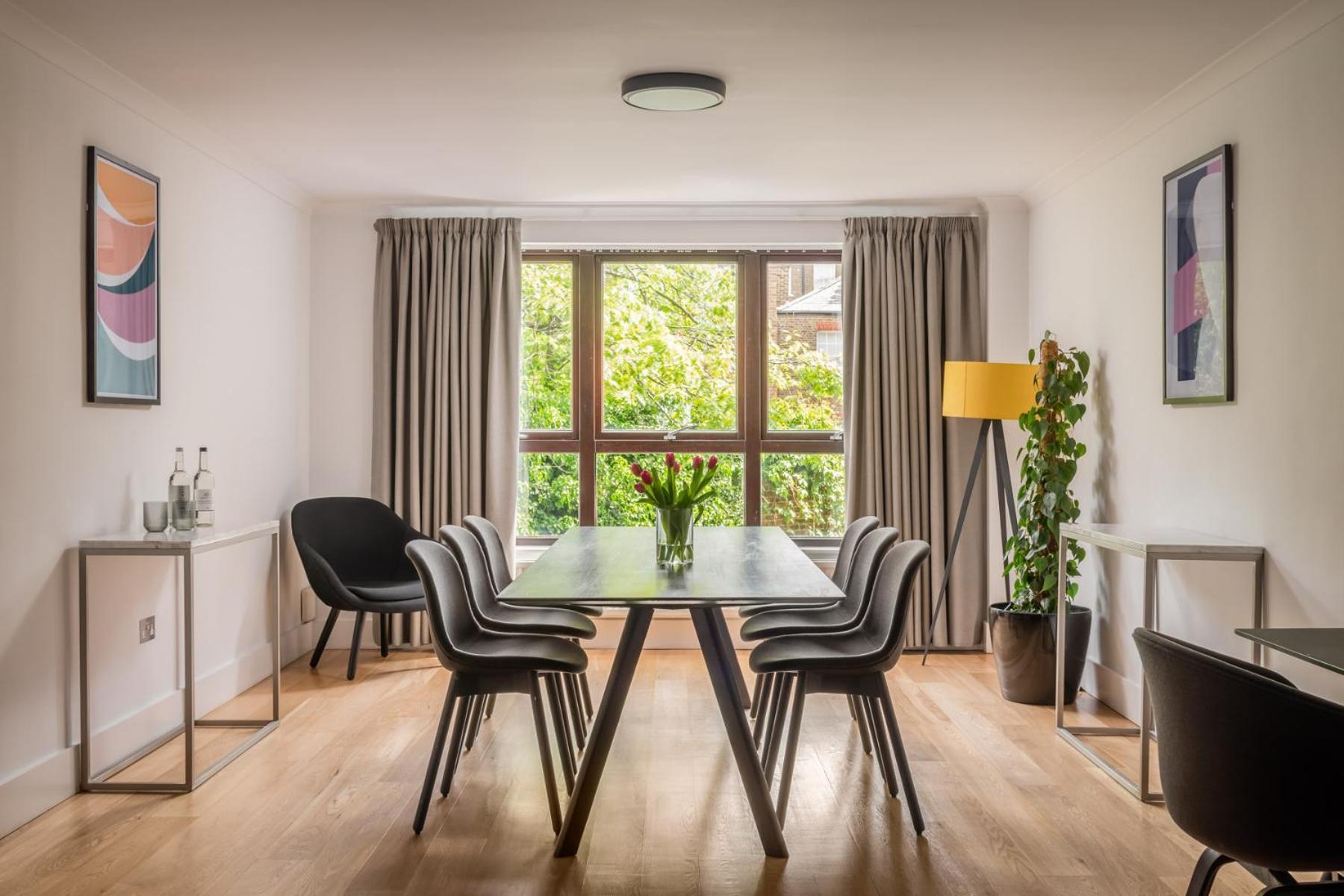 Monarch House - Serviced Apartments - Kensington London Exterior photo
