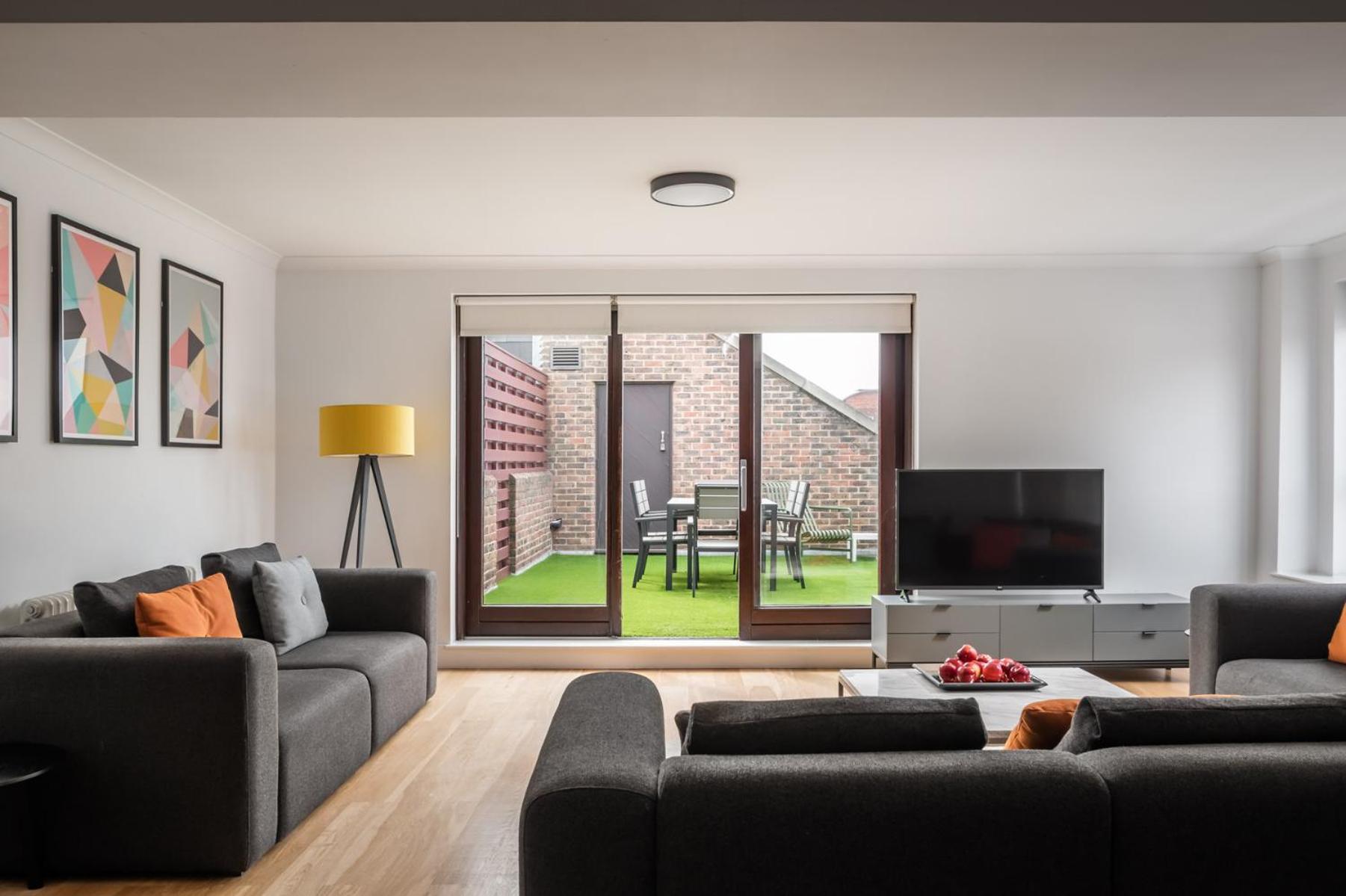 Monarch House - Serviced Apartments - Kensington London Exterior photo