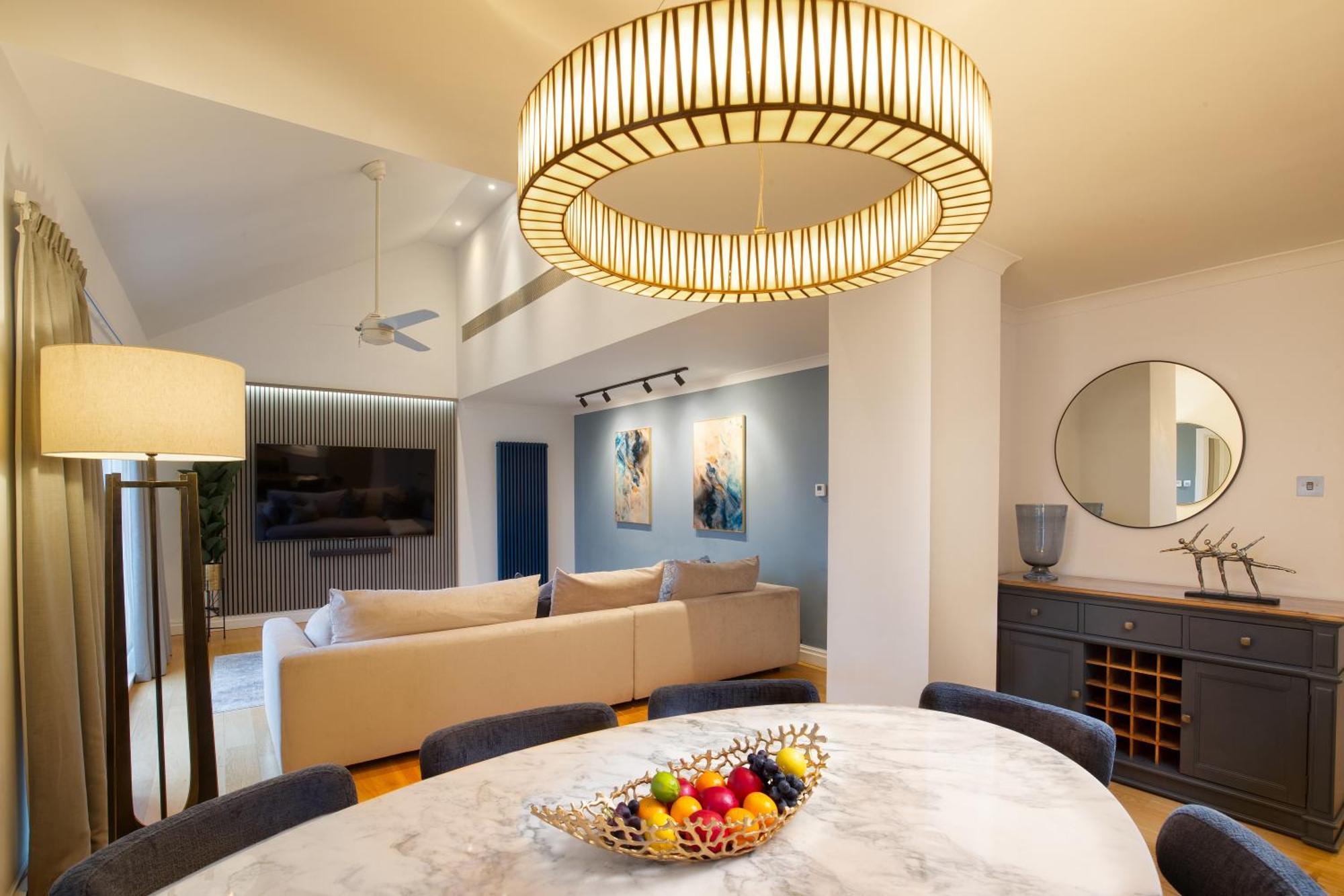 Monarch House - Serviced Apartments - Kensington London Exterior photo