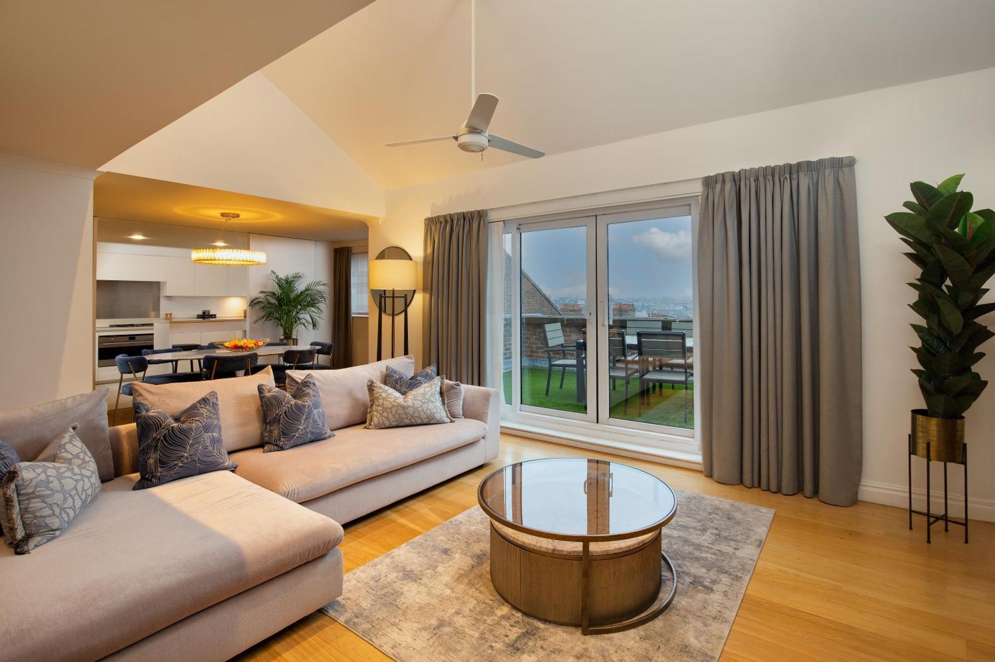Monarch House - Serviced Apartments - Kensington London Exterior photo